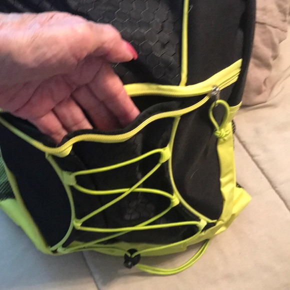 Backpack w/ Earphone Port - Picture 3 of 8